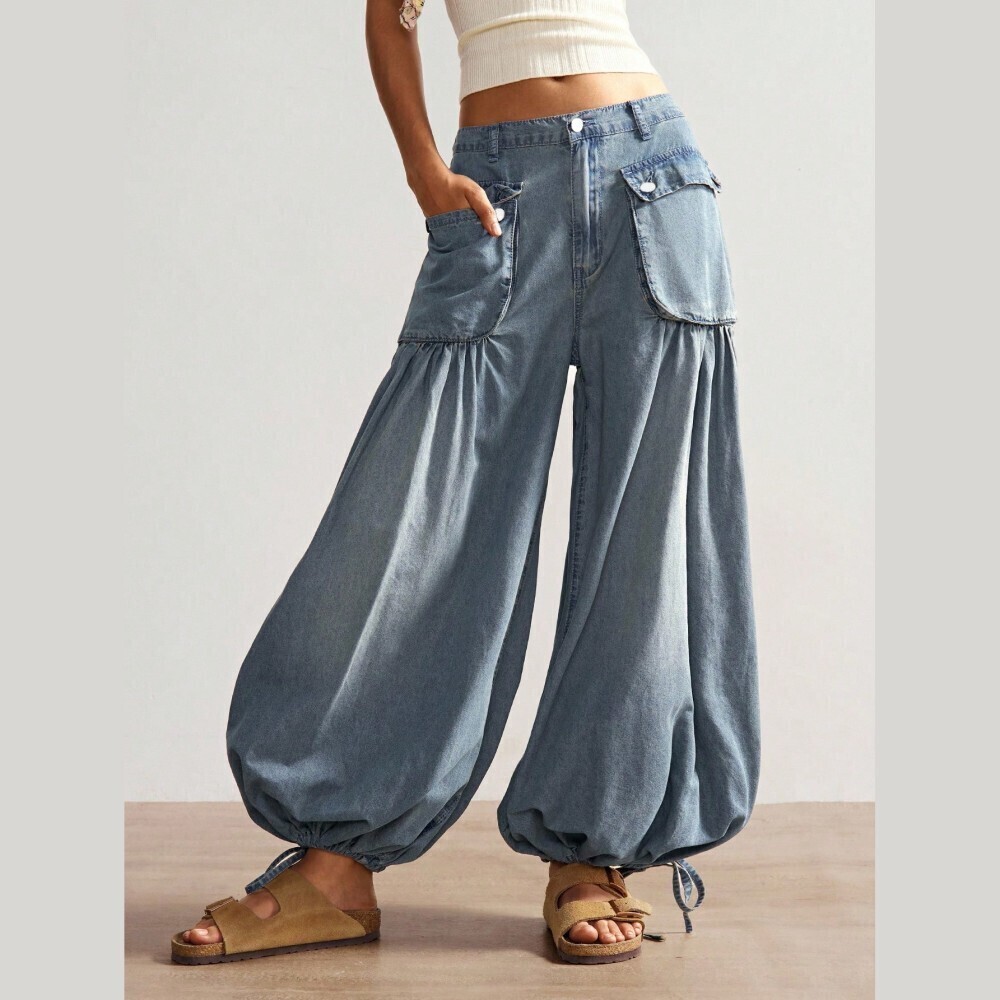 Light Wash Denim Flap Pocket Balloon Leg Cargo Pants - Harem Jeans
